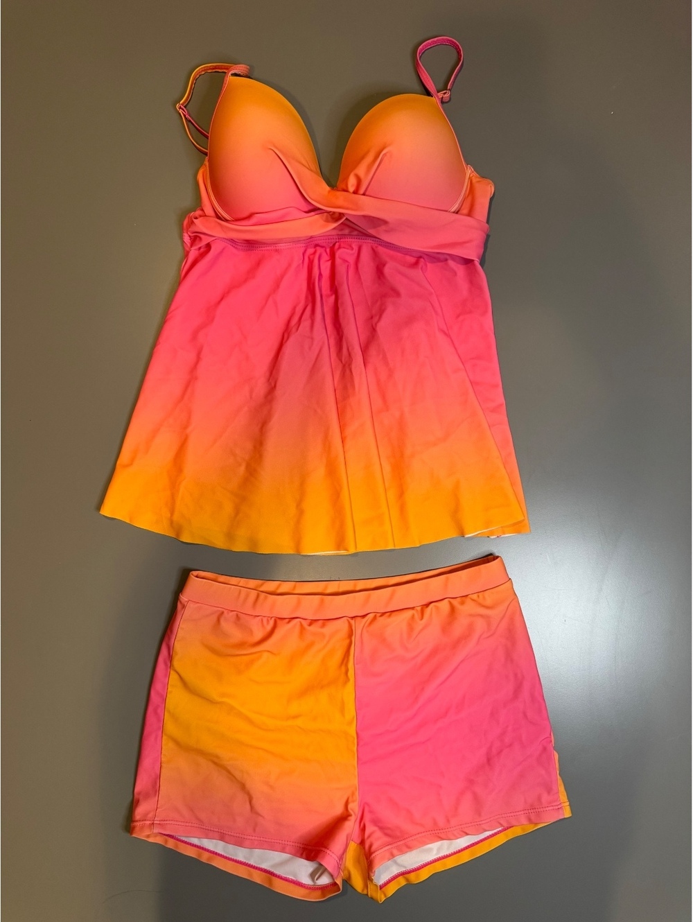 Women's Large Two-Piece Gradient Tankini Swimsuit with Built